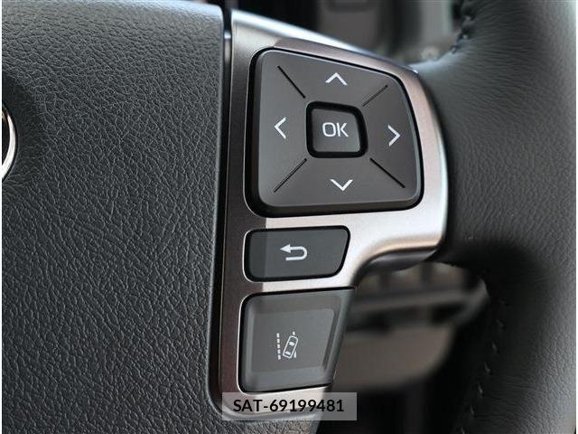 Toyota HIACE VAN 2026-03 8336086-28