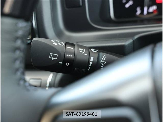 Toyota HIACE VAN 2026-03 8336086-29