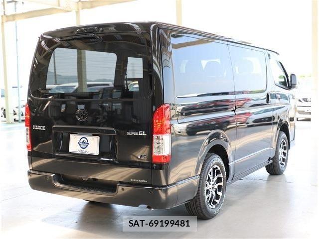 Toyota HIACE VAN 2026-03 8336086-5