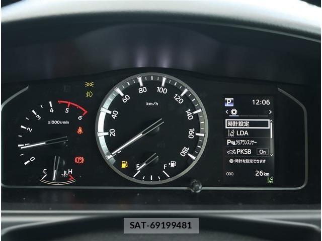 Toyota HIACE VAN 2026-03 8336086-7