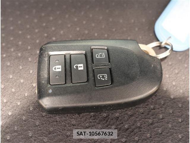 Toyota HIACE VAN 2025-06 8336087-16