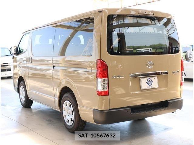 Toyota HIACE VAN 2025-06 8336087-22