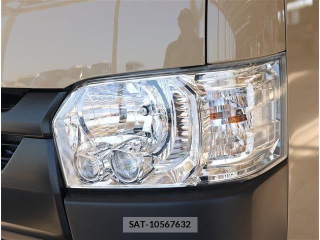 Toyota HIACE VAN 2025-06 8336087-24
