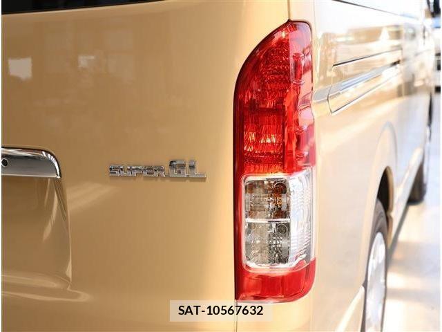 Toyota HIACE VAN 2025-06 8336087-25
