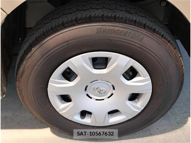 Toyota HIACE VAN 2025-06 8336087-6