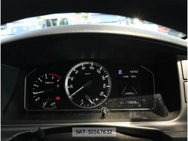 Toyota HIACE VAN 2025-06 8336087-8