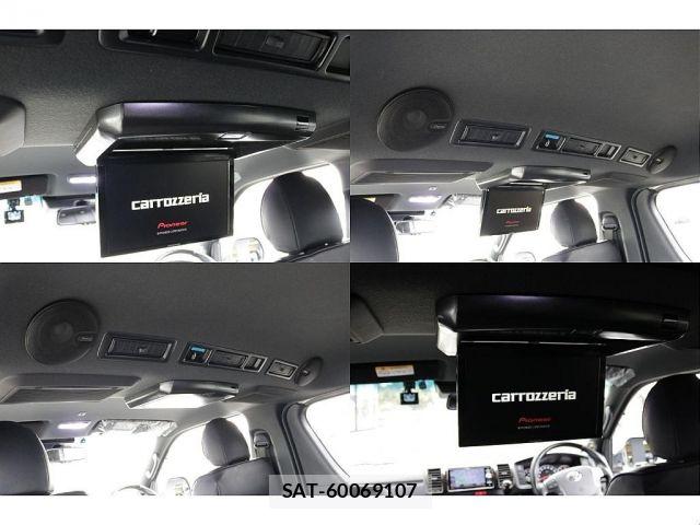 Toyota HIACE VAN 2018-01 8336088-14