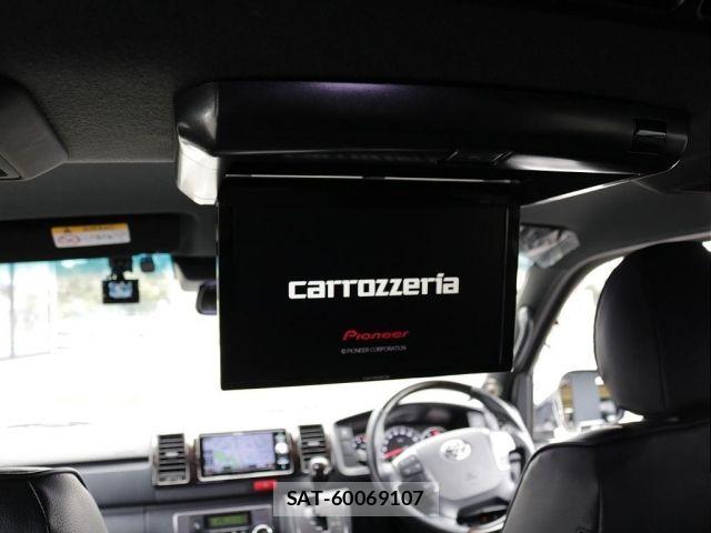 Toyota HIACE VAN 2018-01 8336088-2