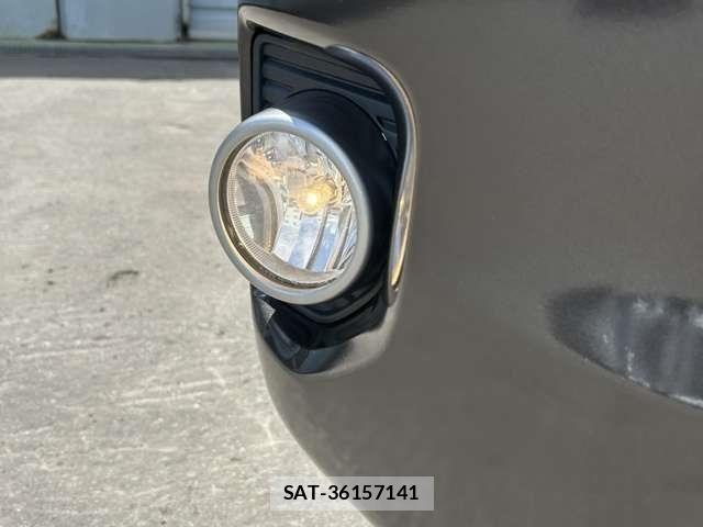 Toyota HIACE VAN 2019-04 8336091-10