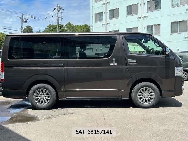 Toyota HIACE VAN 2019-04 8336091-3