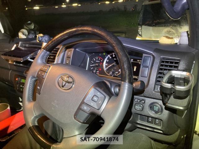Toyota HIACE VAN 2021-08 8336092-14