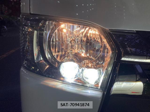 Toyota HIACE VAN 2021-08 8336092-2