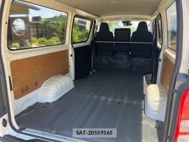 Toyota HIACE VAN 2025-05 8336090-9