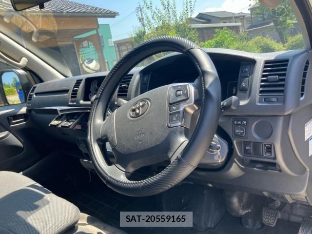 Toyota HIACE VAN 2025-05 8336090-11