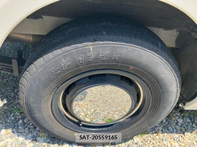 Toyota HIACE VAN 2025-05 8336090-6