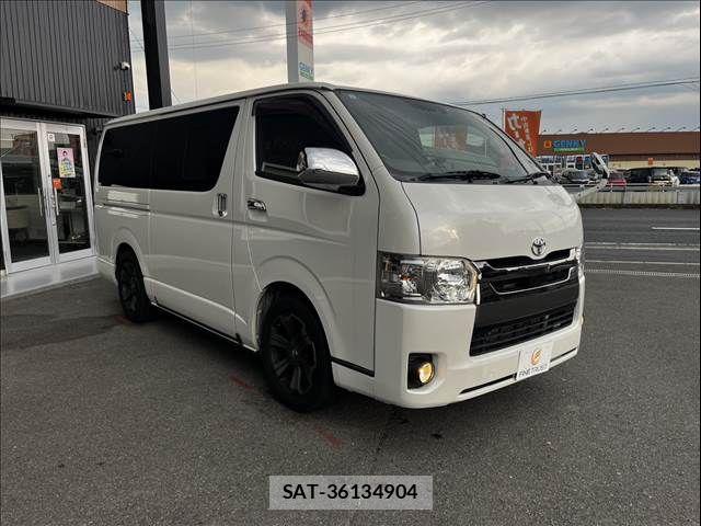 Toyota HIACE VAN 2018-11 8336093-13