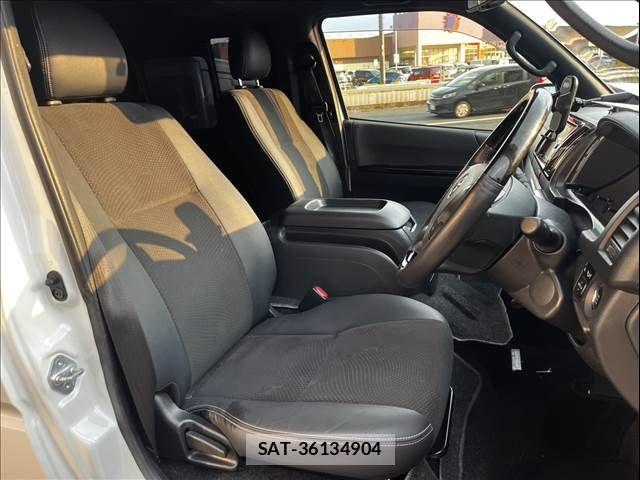 Toyota HIACE VAN 2018-11 8336093-5