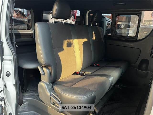 Toyota HIACE VAN 2018-11 8336093-6