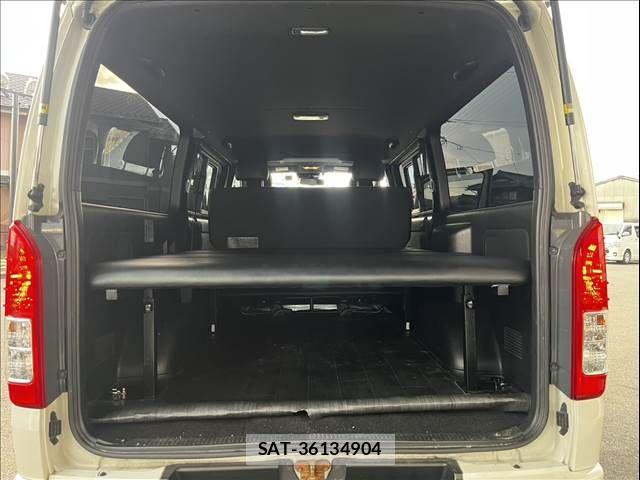 Toyota HIACE VAN 2018-11 8336093-7