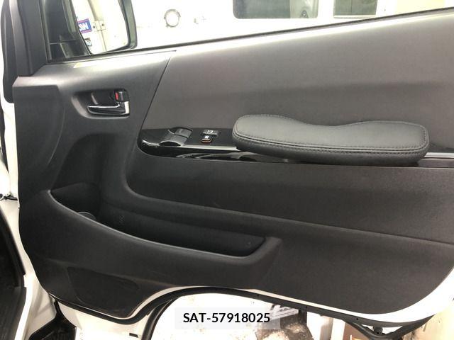 Toyota HIACE VAN 2025-04 8354608-9