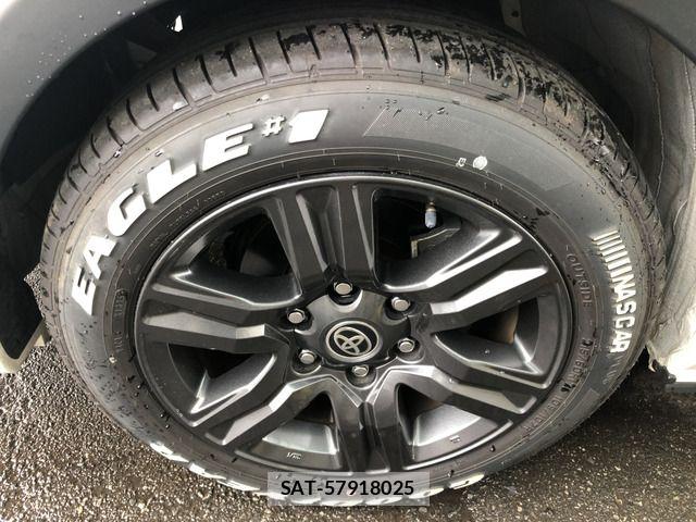 Toyota HIACE VAN 2025-04 8354608-11