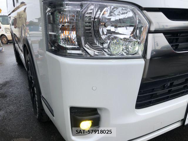 Toyota HIACE VAN 2025-04 8354608-15