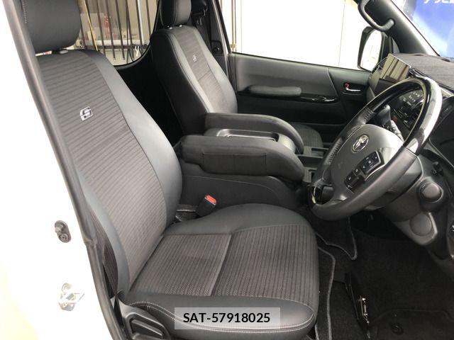Toyota HIACE VAN 2025-04 8354608-19