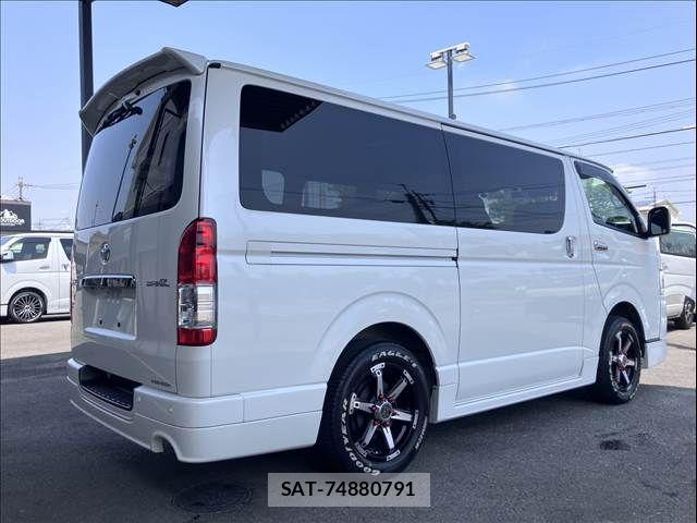 Toyota HIACE VAN 2024-07 8354609-14