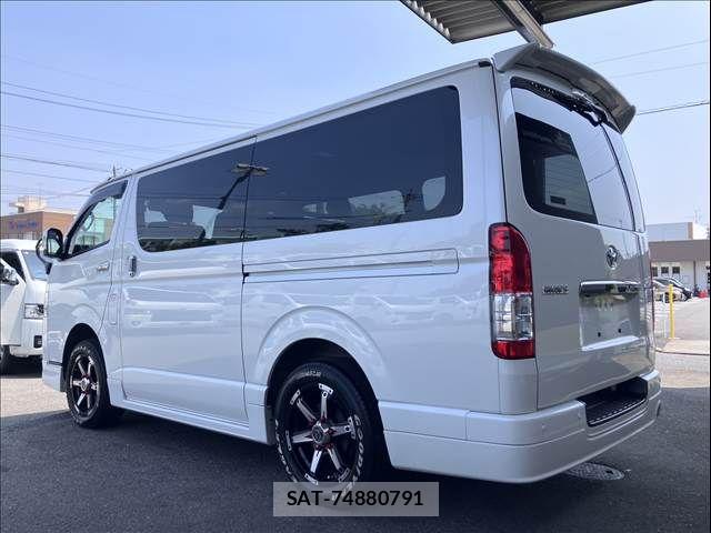 Toyota HIACE VAN 2024-07 8354609-15