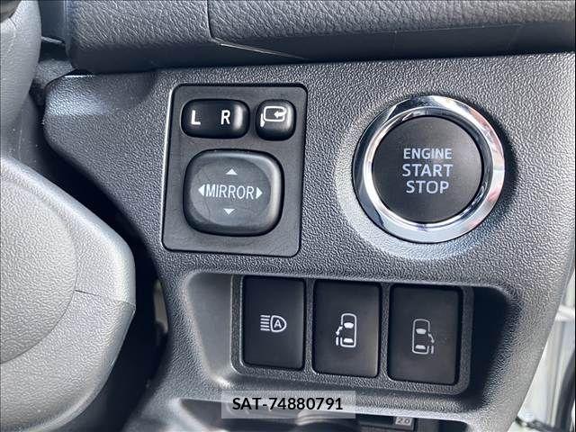 Toyota HIACE VAN 2024-07 8354609-16