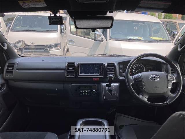 Toyota HIACE VAN 2024-07 8354609-3