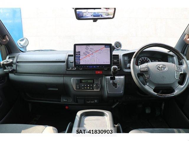 Toyota HIACE VAN 2023-01 8354606-3