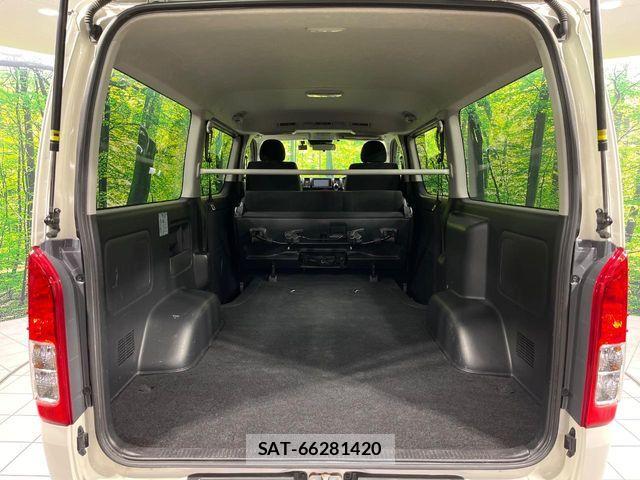 Toyota HIACE VAN 2022-05 8354610-10