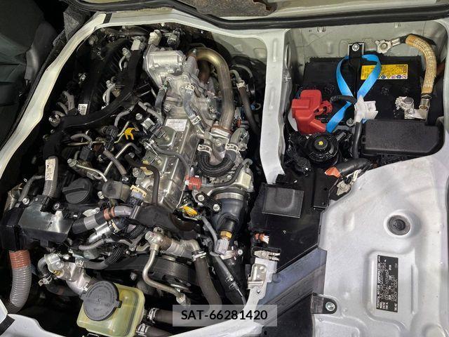 Toyota HIACE VAN 2022-05 8354610-18