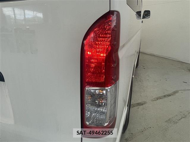 Toyota HIACE VAN 2020-01 8354611-9