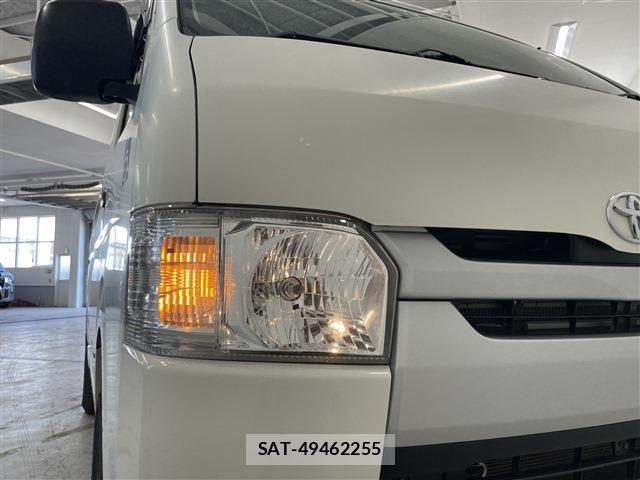 Toyota HIACE VAN 2020-01 8354611-11