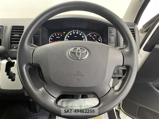 Toyota HIACE VAN 2020-01 8354611-15