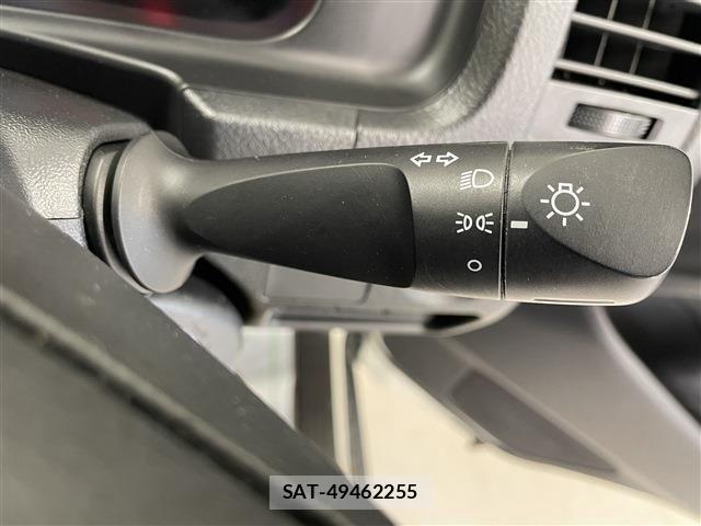 Toyota HIACE VAN 2020-01 8354611-17