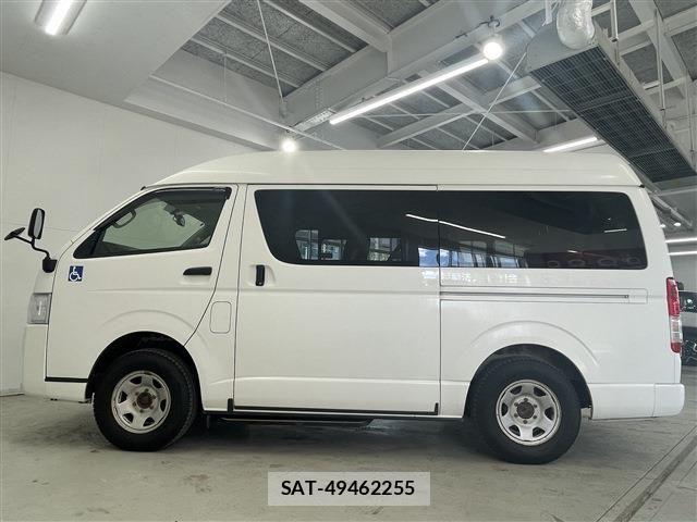 Toyota HIACE VAN 2020-01 8354611-8