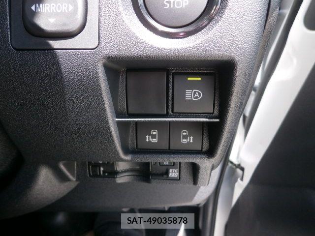 Toyota HIACE VAN 2026-07 8366170-16
