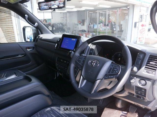 Toyota HIACE VAN 2026-07 8366170-1