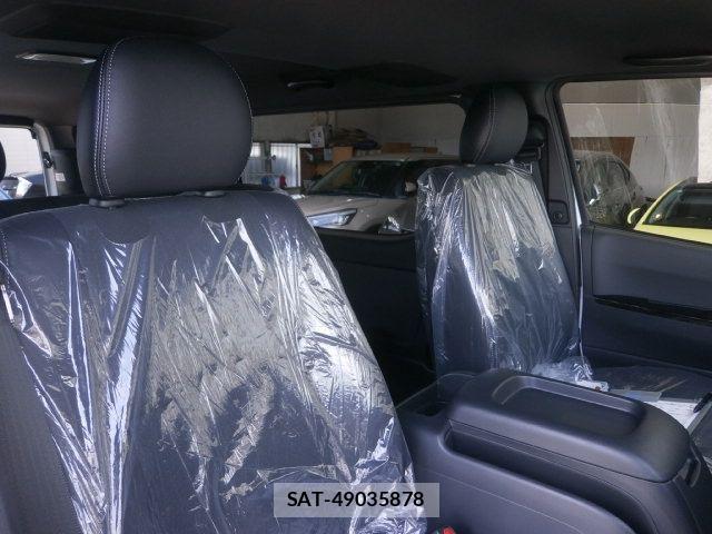 Toyota HIACE VAN 2026-07 8366170-6