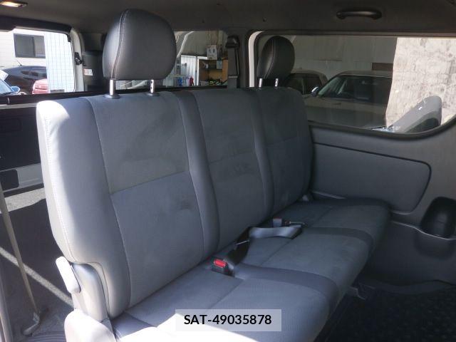 Toyota HIACE VAN 2026-07 8366170-7