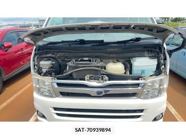 Toyota HIACE VAN 2010-09 8366182-13