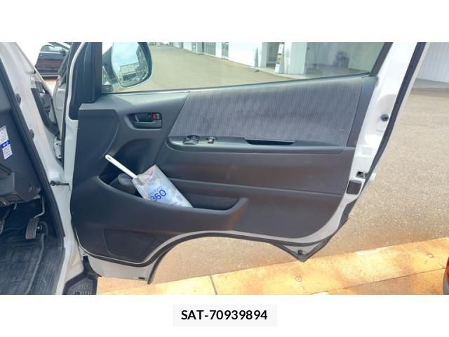 Toyota HIACE VAN 2010-09 8366182-14