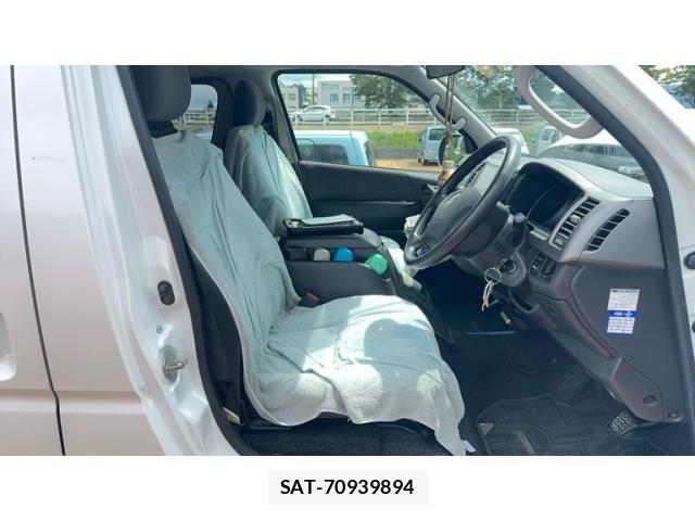 Toyota HIACE VAN 2010-09 8366182-17