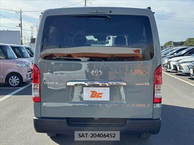 Toyota HIACE VAN 2026-04 8366171-13