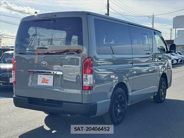 Toyota HIACE VAN 2026-04 8366171-14