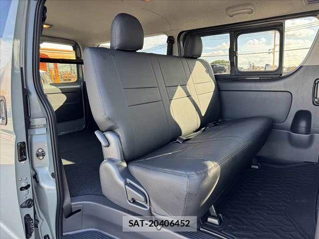 Toyota HIACE VAN 2026-04 8366171-19