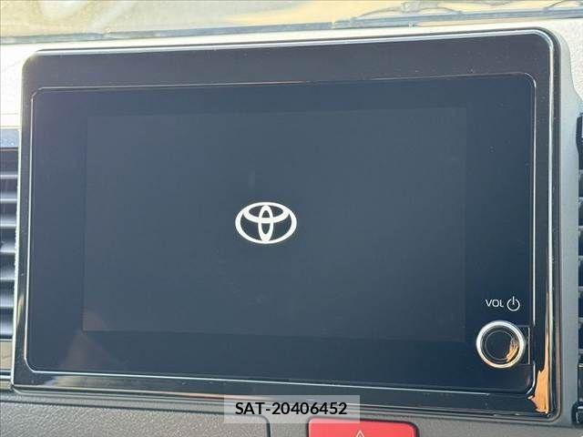 Toyota HIACE VAN 2026-04 8366171-2